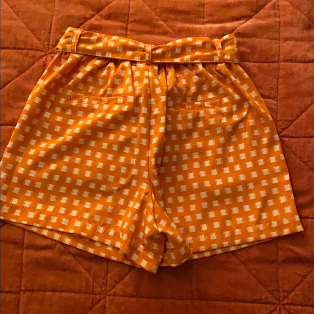 Flowy Target Shorts - Picture 3 of 3
